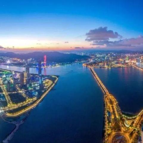 告发:2025新澳门正版免费挂牌,杜绝不实的面具,实用剖析、解释与落实